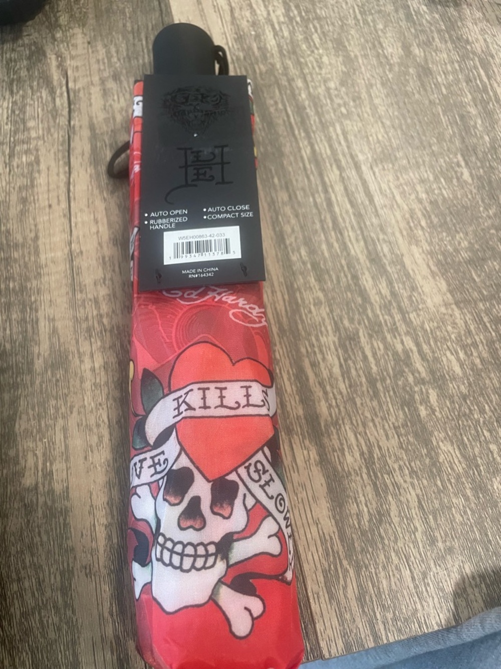 NWT Ed Hardy Red Skull & Heart Compact Umbrella